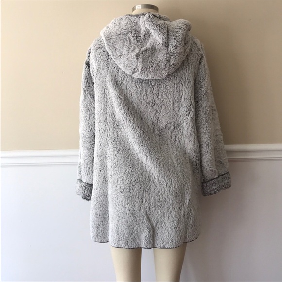 Offer$28 I’ll accept✅ PinK Sherpa cardigan sweater - Picture 2 of 4